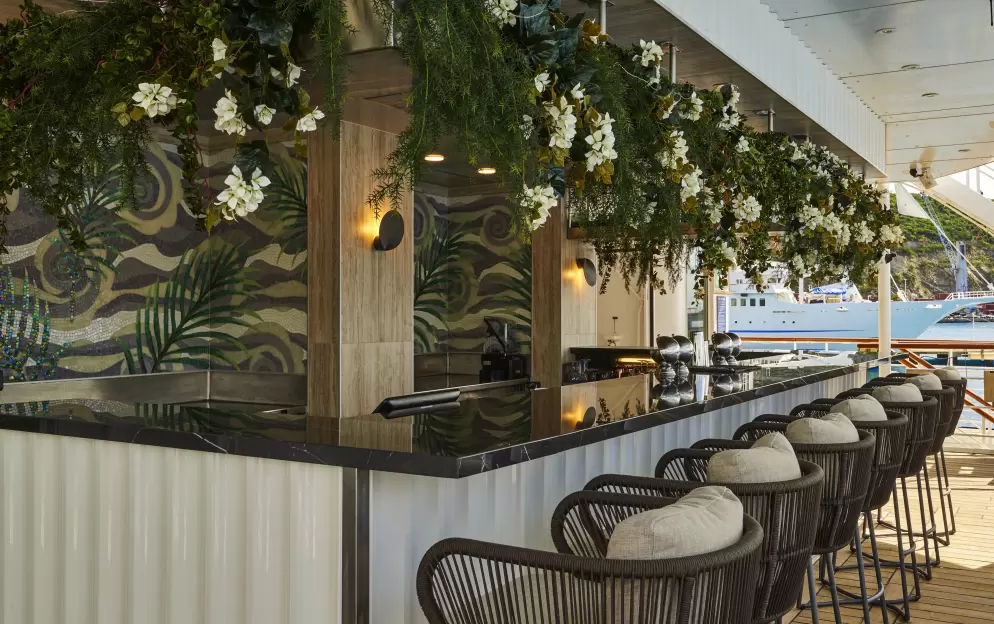 Windstar, Wind Surf, Pool Deck 10.jpg